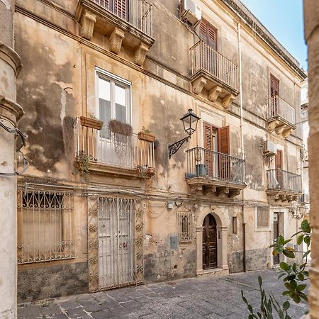 Suite San Tommaso - Ortigia Holidays Сиракузы Экстерьер фото