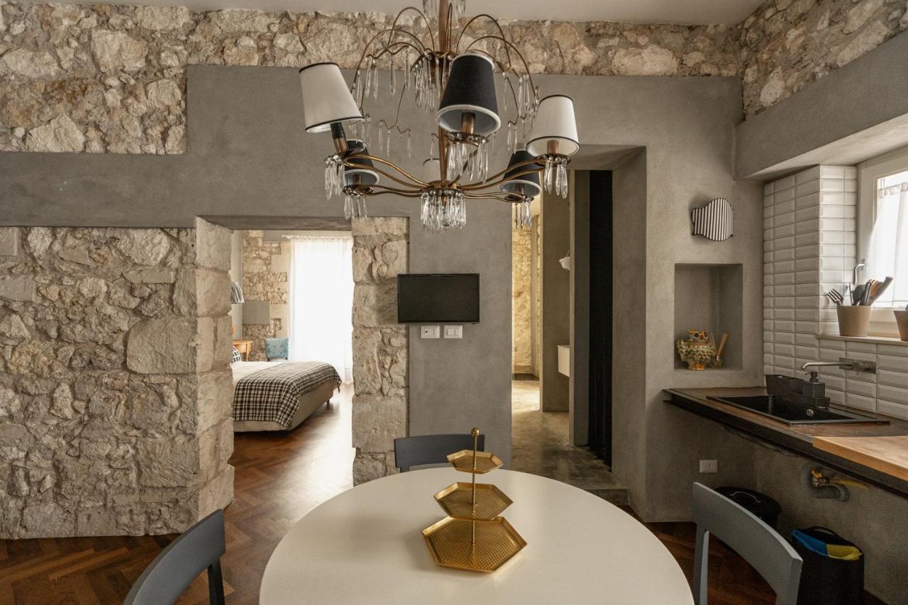Suite San Tommaso - Ortigia Holidays Сиракузы Экстерьер фото
