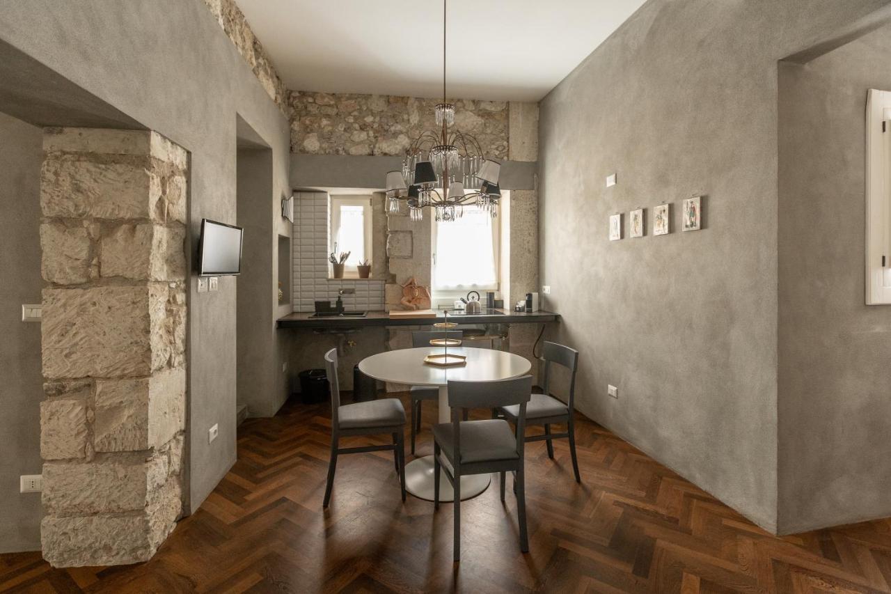 Suite San Tommaso - Ortigia Holidays Сиракузы Экстерьер фото