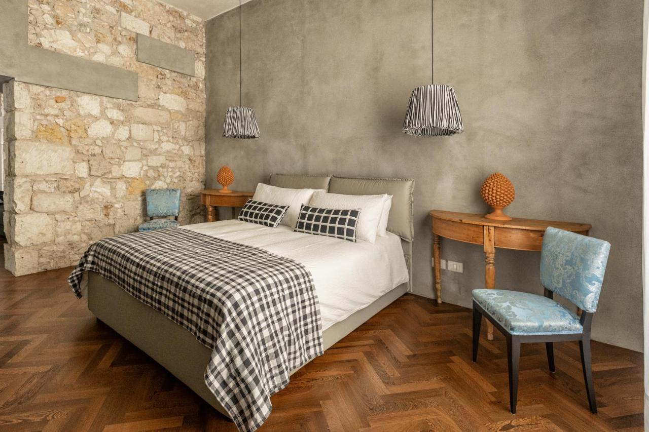 Suite San Tommaso - Ortigia Holidays Сиракузы Экстерьер фото
